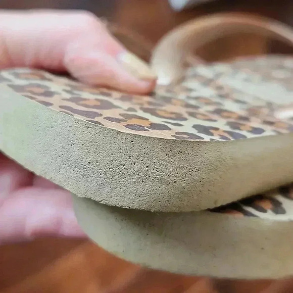 Havaianas Cheetah Leopard Flip Flop Thong Sandals Women’s size 11/12 - Picture 10 of 10